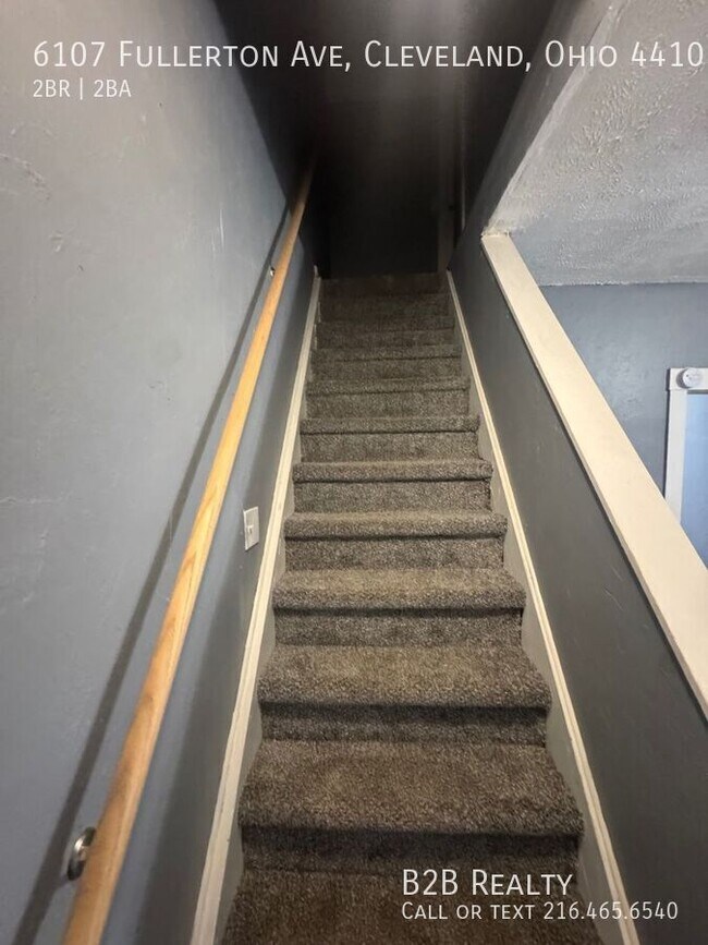 Building Photo - 6107 Fullerton Ave