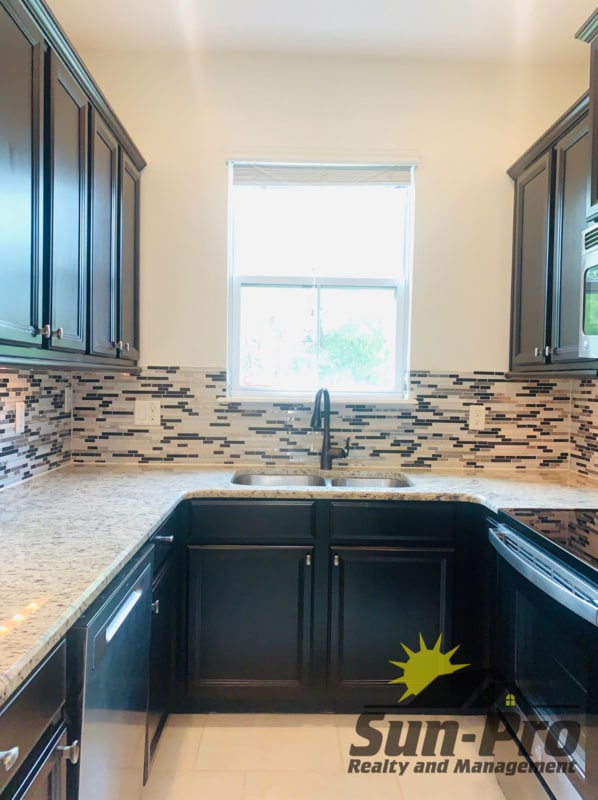 Building Photo - 147 Aston Grande Dr