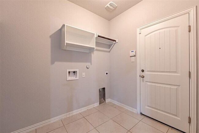 Building Photo - 3717 Del Payne Ln