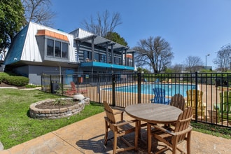 Building Photo - Highland on Briley