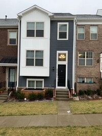 Building Photo - Beautiful 4BR 3.5BA 3 level townhome with 2 car attached garage located in the Cabin Branch Commu...