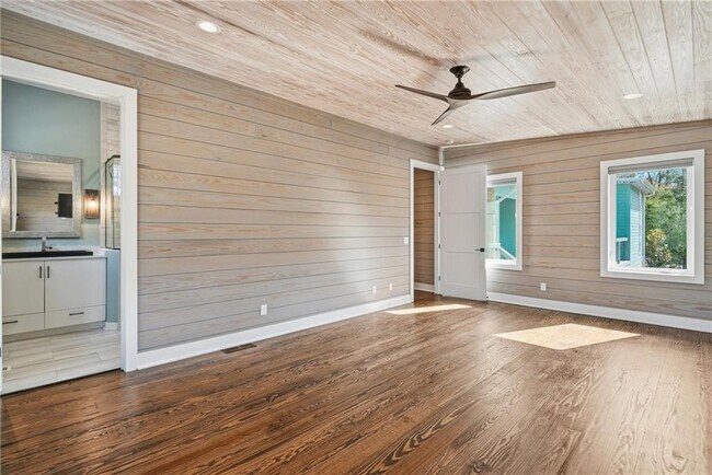 Building Photo - 5406 Old Jesup Rd