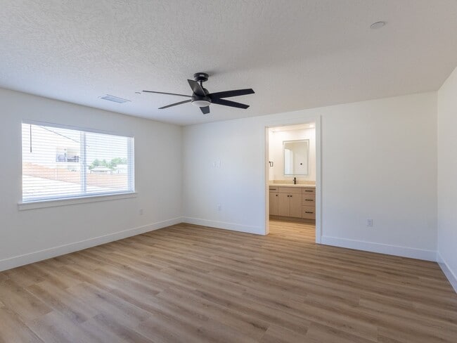 Building Photo - SPRING VALLEY LAKE EQUESTRIAN AREA - BRAND NEW CONSTRUCTION 3 BEDROOM