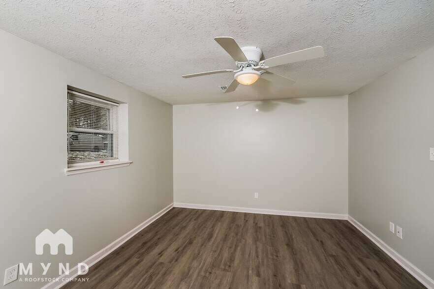 Building Photo - 5349 Cornell Dr
