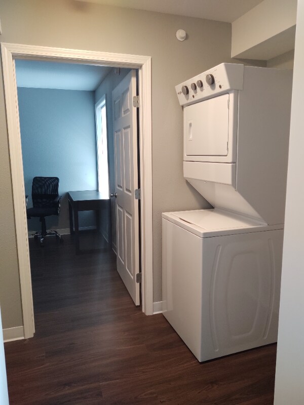 Building Photo - 825 Kirkwood Pkwy SW