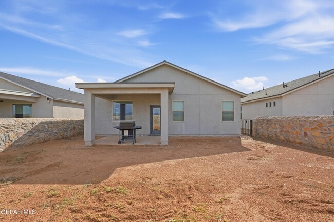 Building Photo - 3917 Desert Bluff Dr
