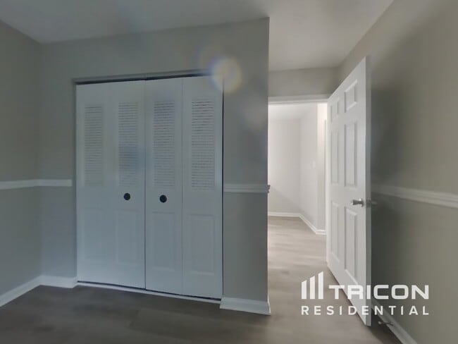 Building Photo - 4111 Lancaster Cir