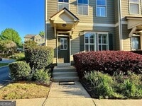 Building Photo - 525 Grove Field Ct NW