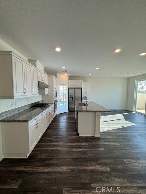 Building Photo - 2388 Yasamin Pl