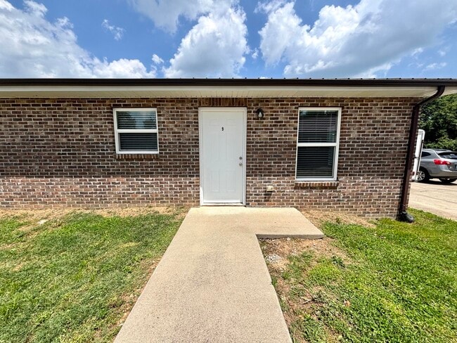 Building Photo - 108 Scott Dr