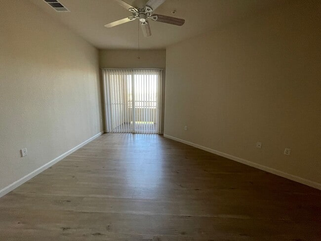 Building Photo - Vessona: Desirable Gated Community: 2bdrm 2bath with Loft!