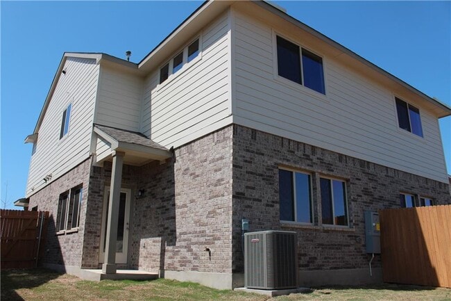 Building Photo - 508 White Steppe Way