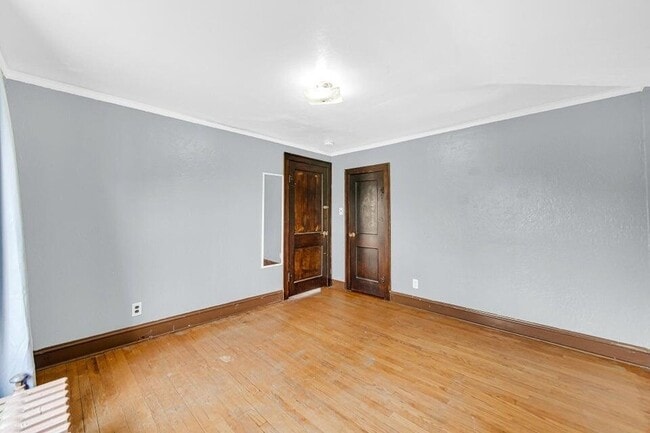 Building Photo - 650 119th St
