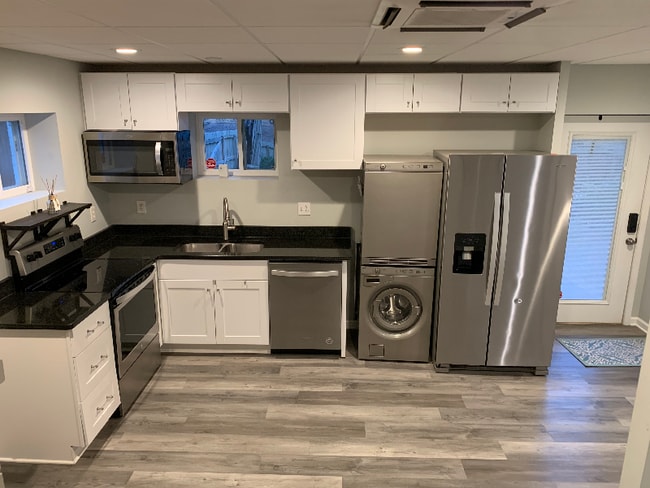 Building Photo - 2131 Addison Rd NE