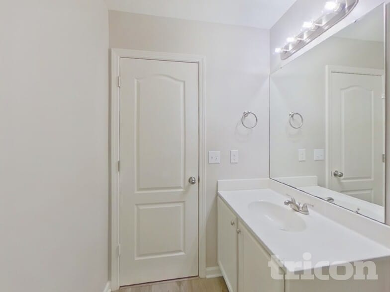 Building Photo - 513 Gentle Breeze Ln