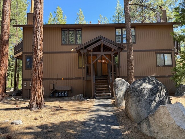 Building Photo - Tri-Level Lake Village Condo - 2 Bed + Bonus Room -  with Upgrades