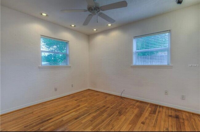 Building Photo - 2919 Hargill Dr