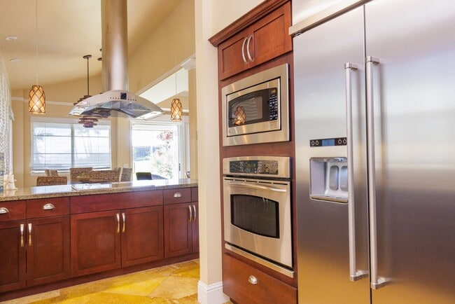 Building Photo - KAI MALU IN WAILEA, LUXURY 3bed/2.5bath Townhome with Wonderful Ocean Views, exquisitely Furnishe...