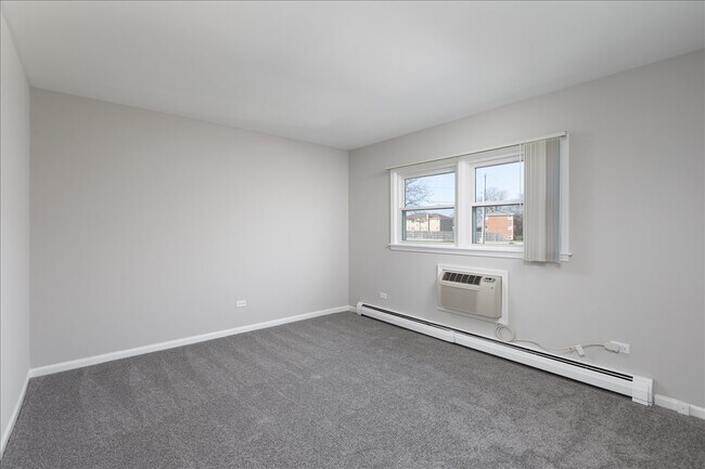 Building Photo - 5740 East Ave