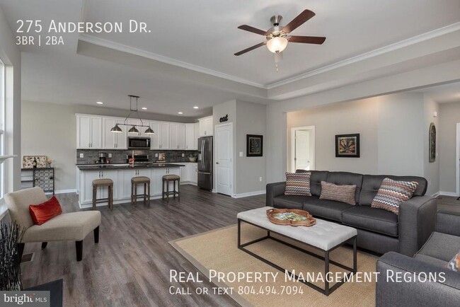Building Photo - 275 Anderson Dr