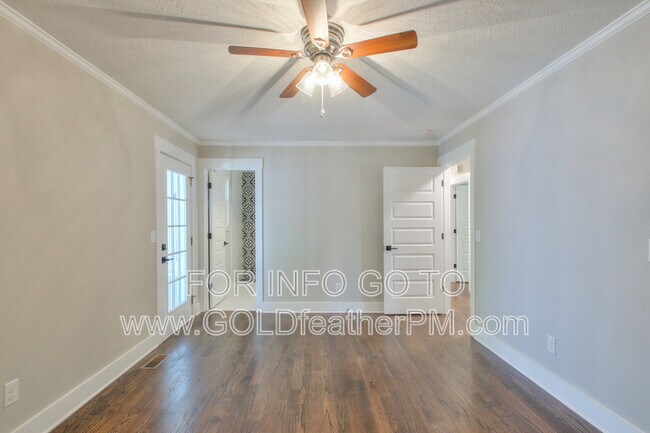 Building Photo - 3025 Blackwood Dr
