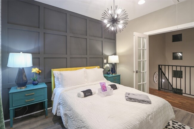 Building Photo - 2105 Hadley St