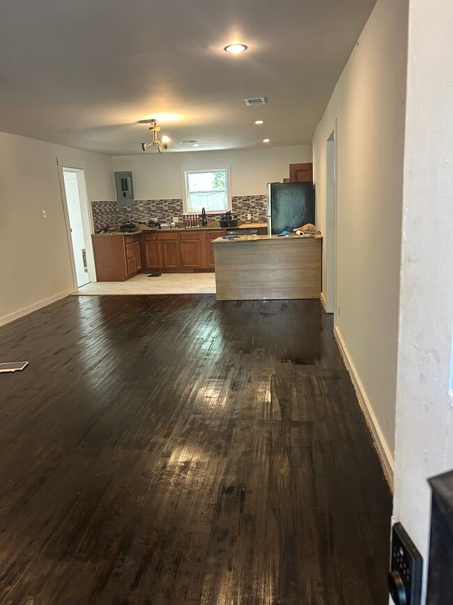 Building Photo - 1722 Terrace Dr