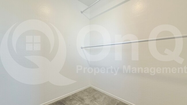 Building Photo - 40633 W Helen Ct