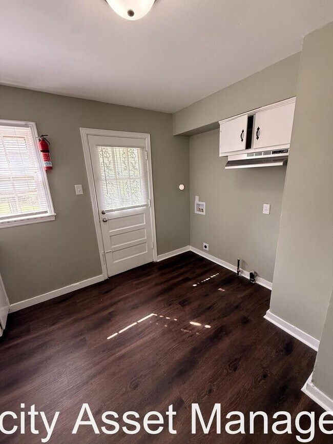 Building Photo - This Beauty Is Ready for Move In!!! Section 8 Welcomed!!!