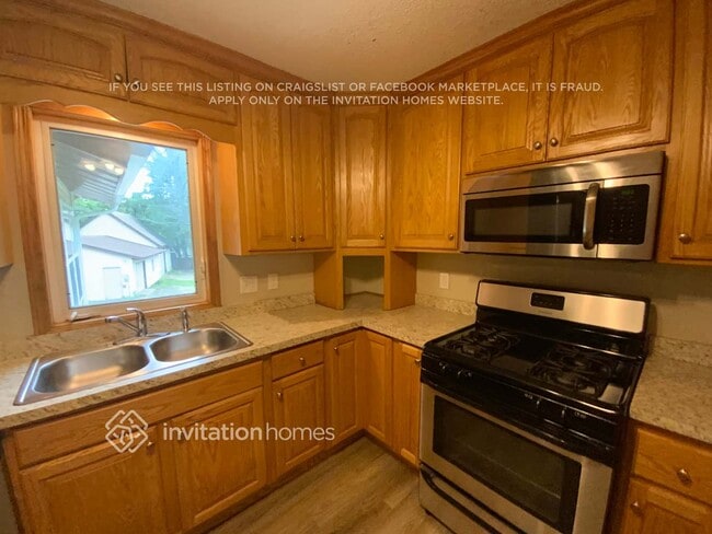 Building Photo - 11796 191st Ave NW