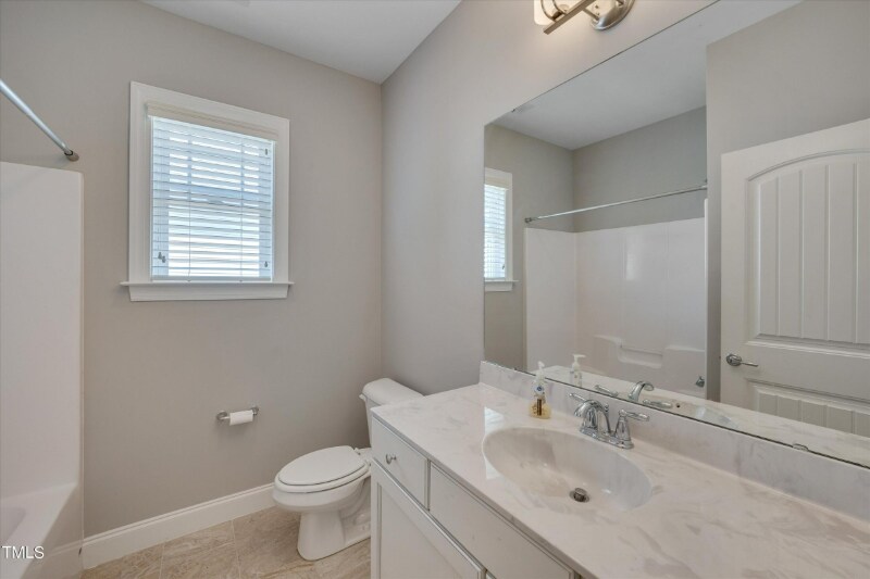 Building Photo - 300 Mariah Towns Way