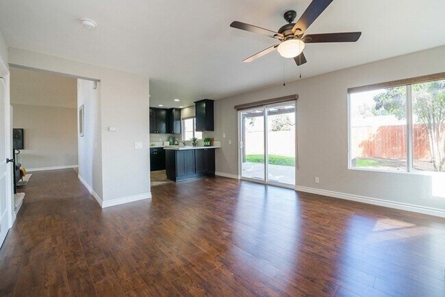 Building Photo - 27808 Sycamore Creek Dr
