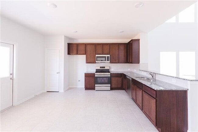 Building Photo - 245 Crystal Brook Dr