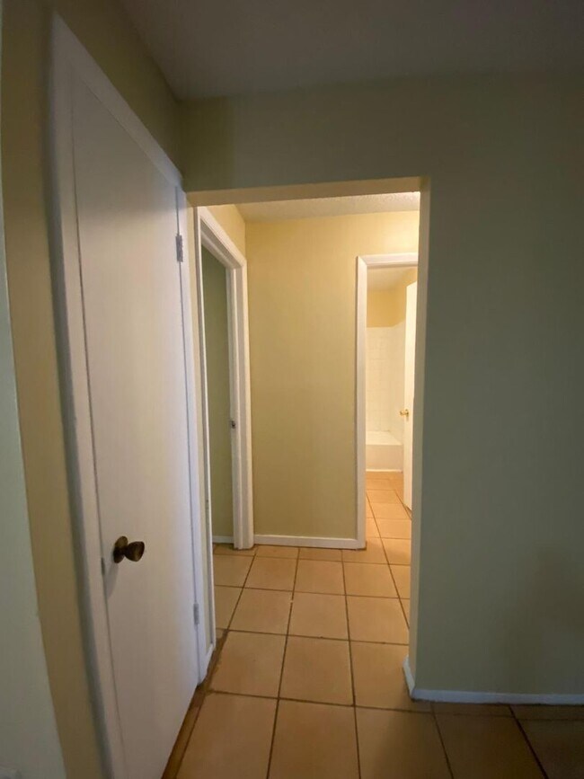 Building Photo - 4713 Almond Willow Dr