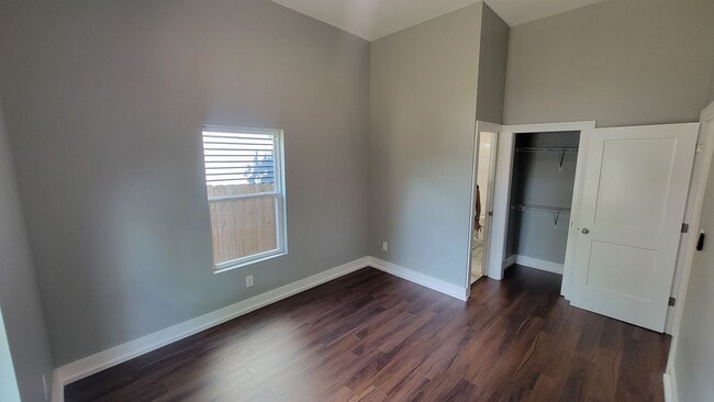 Building Photo - Your Dream Home In Shelby Park
