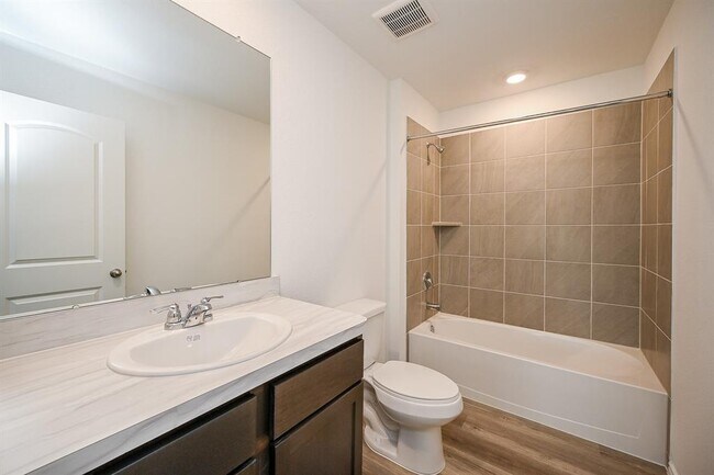 Building Photo - 1003 Maple Sunset Ct