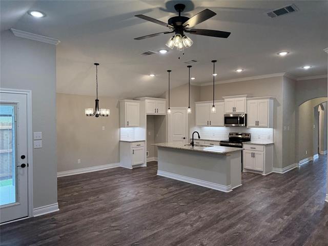 Building Photo - 6114 Kayla Ln