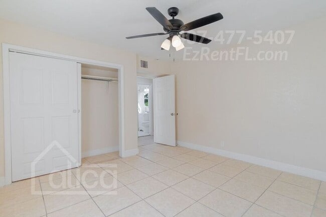 Building Photo - 544 19th St