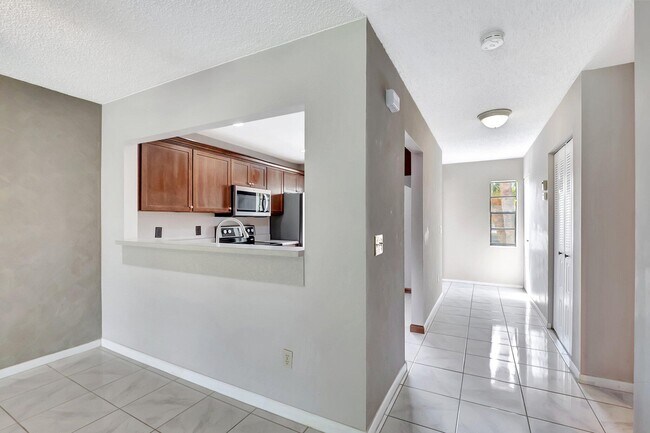 Building Photo - 21553 Cypress Hammock Dr