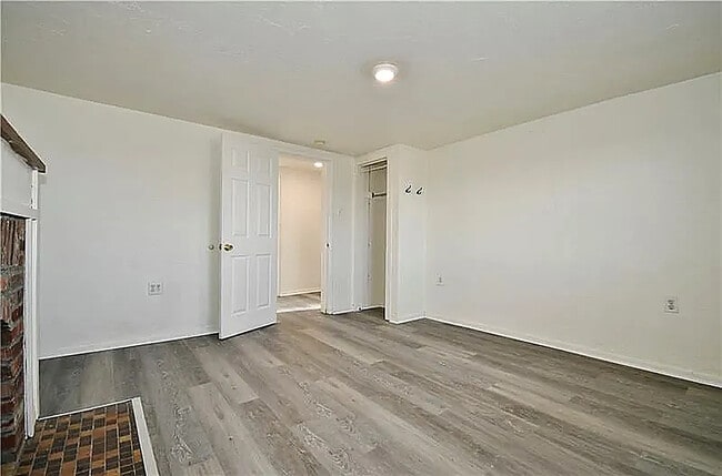 Building Photo - 424 Wilson Ave