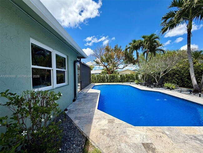 Building Photo - 5704 SW 116th Ave