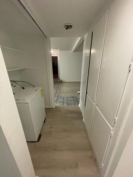 Building Photo - 21372 Brookhurst St