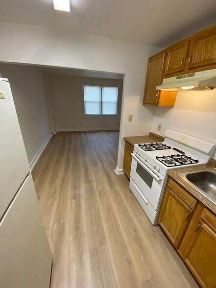 Building Photo - 32 Elsmere Blvd