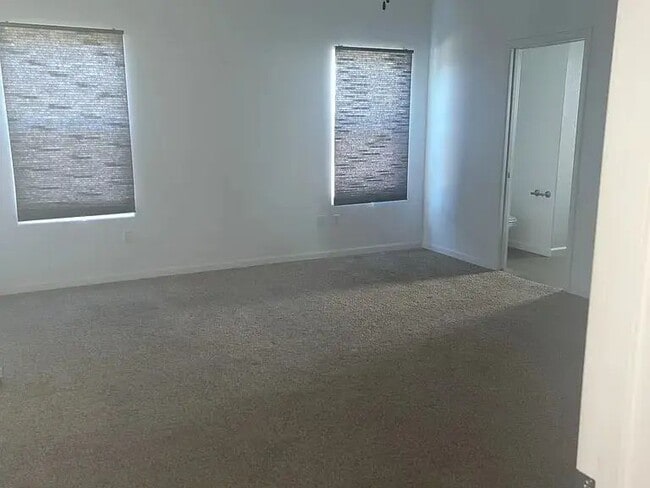 Building Photo - 7303 Avenue 310