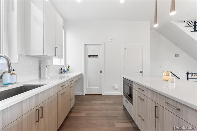 Building Photo - 1608 Irving St