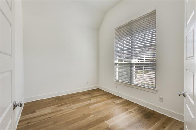 Building Photo - 1704 Hydrangea Ln