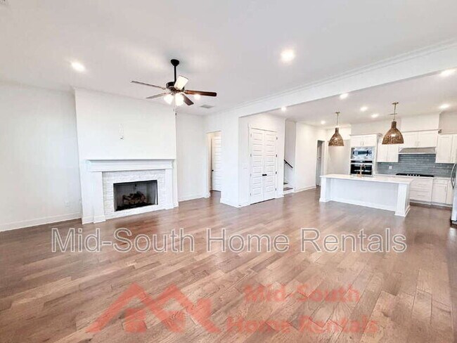 Building Photo - 5628 Draper Trail