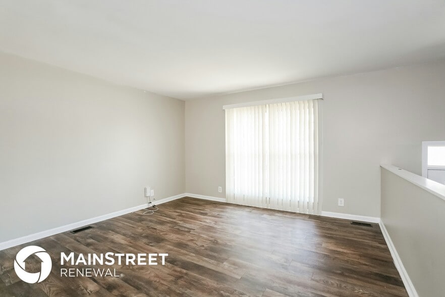 Building Photo - 2839 S Oxford St