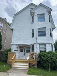Building Photo - 86 Cochran St