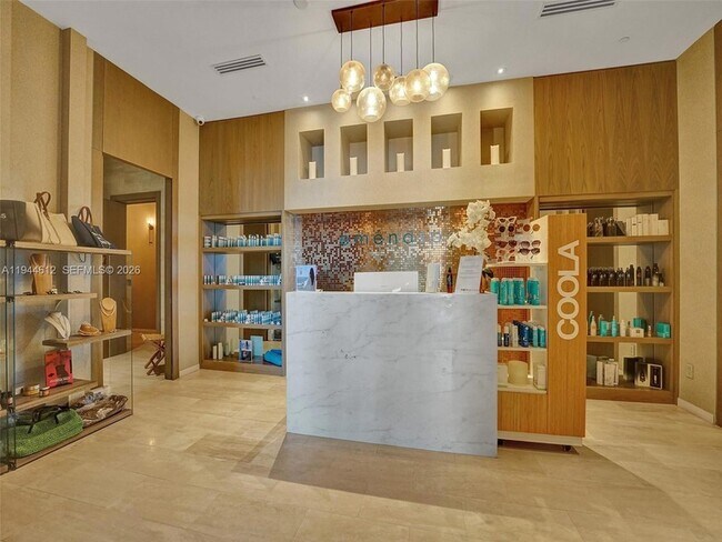 Building Photo - 4111 S Ocean Dr